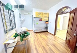 Bán nhà Đại Cồ Việt Hai Bà Trưng 200m2 x 3 tầng, MT 12m giá 39 tỷ