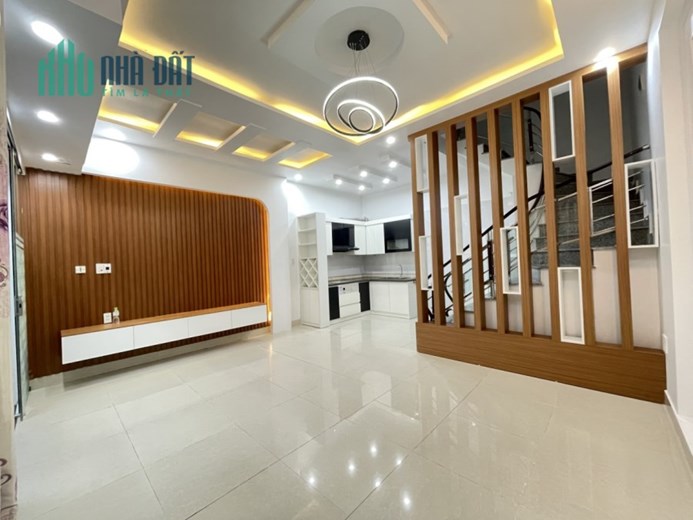6.NHÀ ĐẸP THIÊN LÔI 4 TẦNG MỚI ĐẸP NGAY CHỢ ĐÔN