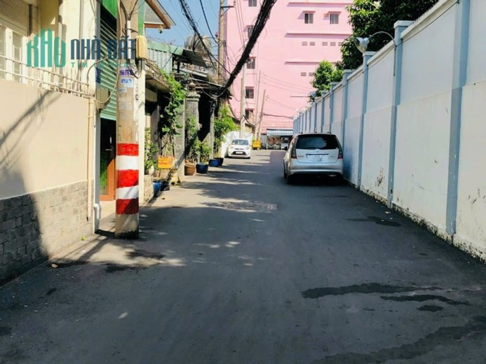 Bán nhà chính chủ ngay Quang Trung P11
-- Diện tích : Ngang 3.5m dài 17m sổ cn 52m2 thực tế đất