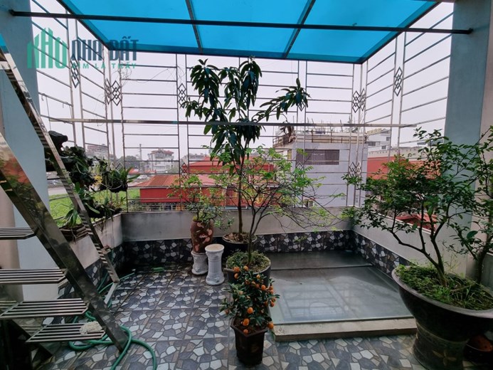 Bán nhà Ngọc Thuỵ, 36mx4T, nhà dân xây,  oto đỗ cửa, khu cán bộ