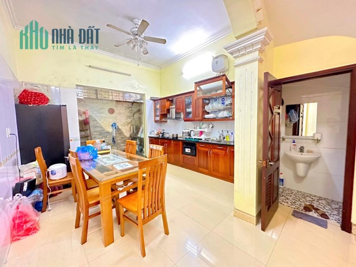 Bán nhà phố Trường Chinh, Đống Đa, 6 tầng, thang máy, kinh doanh, ô tô thông
