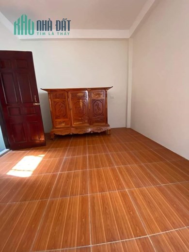 Bán Nhà Phố Trần Hòa, đối diện kim giang, thông  Vũ Tông Phan, lô góc, ngõ to, gần phố, giá  hơn 4