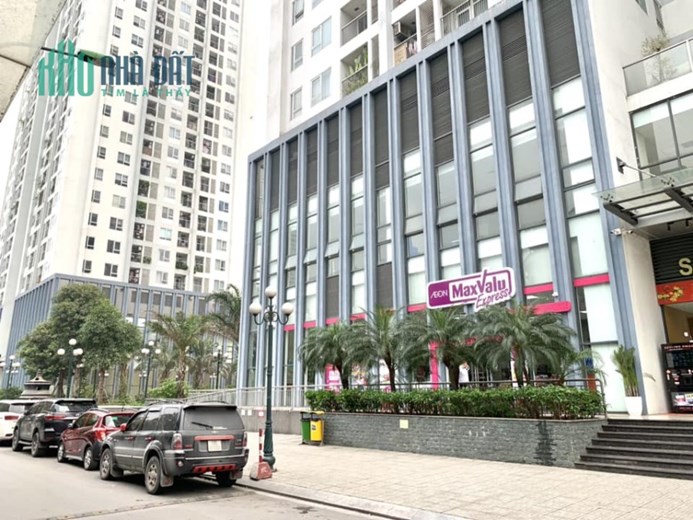 Bán chung cư Nam Trung Yên, Cầu Giấy, 93.8 m2, lô góc, tặng nội thất tiền tỷ, 5.1 tỷ