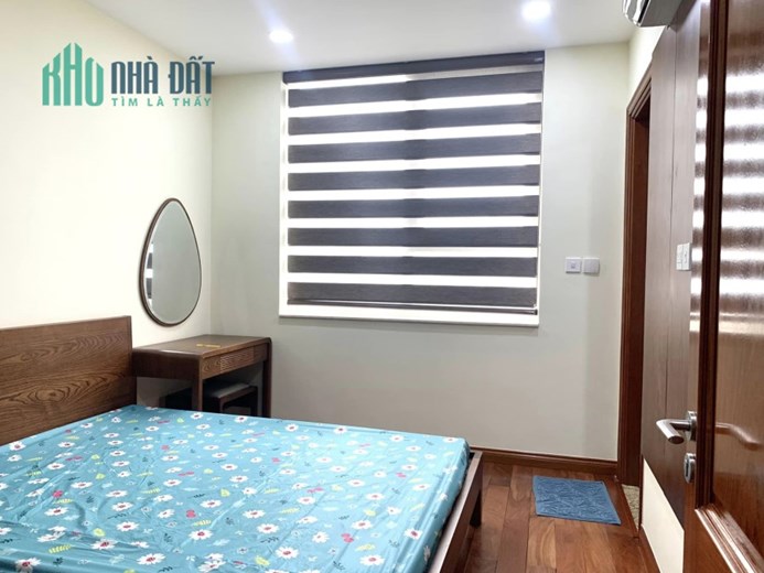Bán chung cư Nam Trung Yên, Cầu Giấy, 93.8 m2, lô góc, tặng nội thất tiền tỷ, 5.1 tỷ