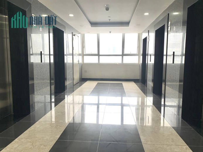 Bán chung cư Nam Trung Yên, Cầu Giấy, 93.8 m2, lô góc, tặng nội thất tiền tỷ, 5.1 tỷ