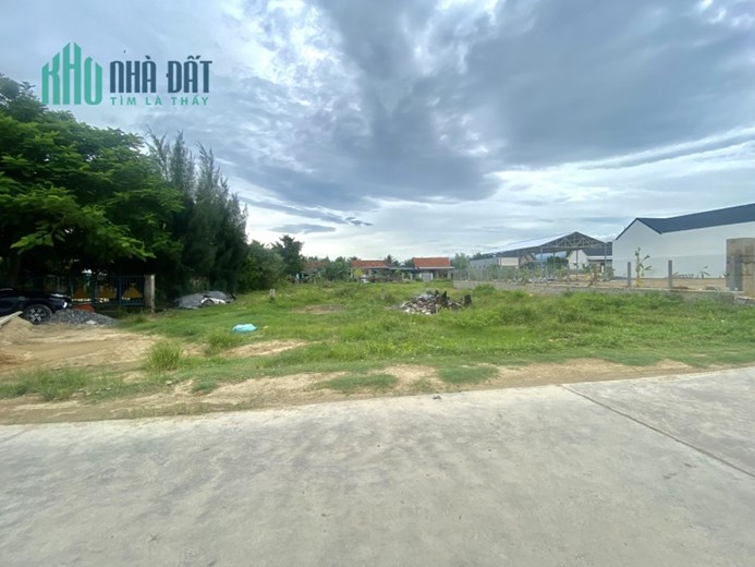 Đất MT đường Liên xã Ninh Đông,Ninh Hòa giá 1,5 tỷ