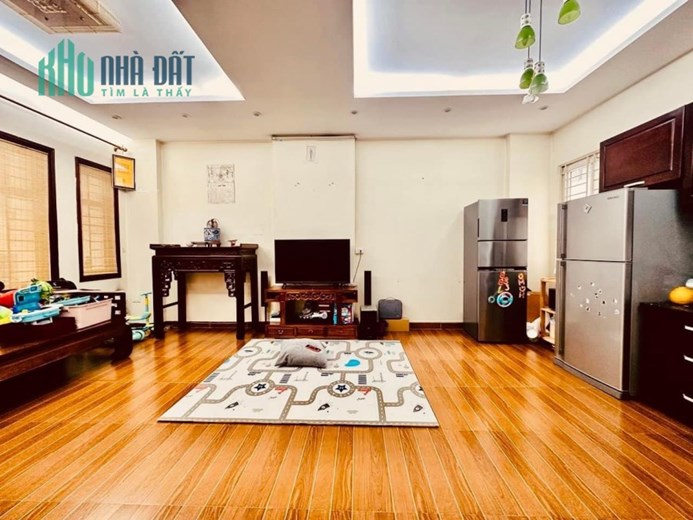 Bán nhà riêng phố Hoàng Ngọc Phách - Đống Đa - 62m * 5 tầng - Nhỉnh 13 tỷ.