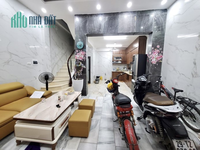 Bán nhà phố Nhân Hòa, khu VIP quận Thanh Xuân. 40m2, 5T, MT 5m, nhỉnh 6 Tỷ. Ô TÔ. 0968084286