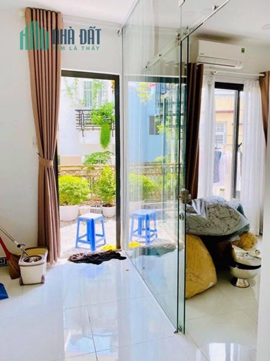 Nhà 4 tầng nở hậu L hẻm Nguyễn Thị Tần P2Q8. Giá 9,5 tỷ TL