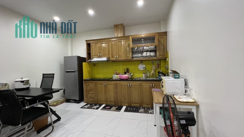 Bán nhà Cát Linh, Đống Đa 40m2 x 5T, MT 3.5m, Ô TÔ nhỉnh 6 tỷ, LH 0966037496