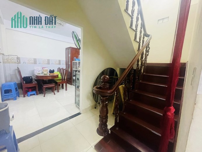 Bán nhà HXH đường Tân Kỳ Tân Quý, Tân Phú, 115m2, 6.5x17, 3 tầng, 5PN, chỉ 12.5 tỷ TL chính chủ.