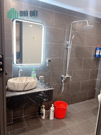 Bán nhà mới, ở ngay Phạm Văn Hai Quận Tân Bình 40m (4 x 11) 3 Tầng
