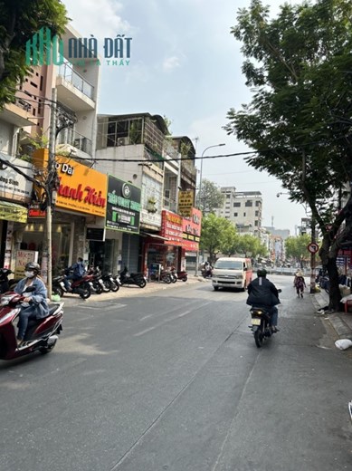 Bán nhà mới, ở ngay Phạm Văn Hai Quận Tân Bình 40m (4 x 11) 3 Tầng
