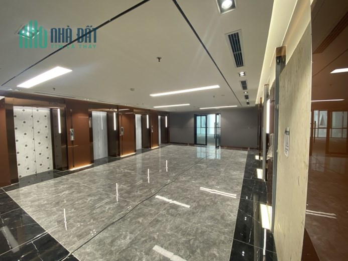 Hiếm : Bán sàn văn phòng TTTM Chợ Mơ sổ đỏ trao tay