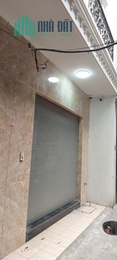 Bán nhà Ngọc Lâm 5 tầng, 33m2, Nhà Đẹp, Gần phố, Nhỉnh 4 tỷ