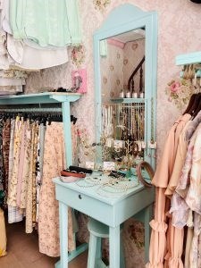Chính Chủ Cần SANG NHƯỢNG LẠI QUÁN QUẦN ÁO