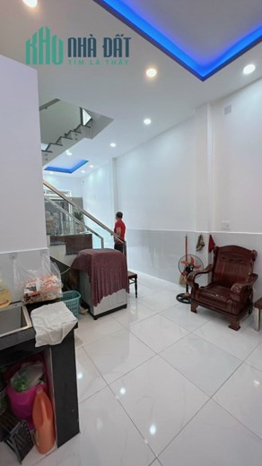 Bán nhà HXT đường Đỗ Nhuận, Tân Phú, 45m2, 4.3x11, 3 tầng, 4PN, chỉ 5.45 tỷ TL chính chủ.