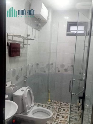 CHO THUÊ NHÀ Ở 193 VĂN CAO Nhà 4 tầng mặt Kiều Sơn (2 mặt thoáng) , vừa ở vừa kinh doanh