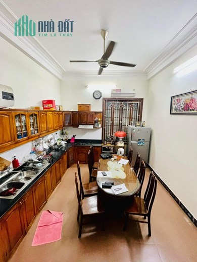 Bán nhà phố Yên Lạc, GARA Ô TÔ, DT 57m2 giá 12.6 tỷ