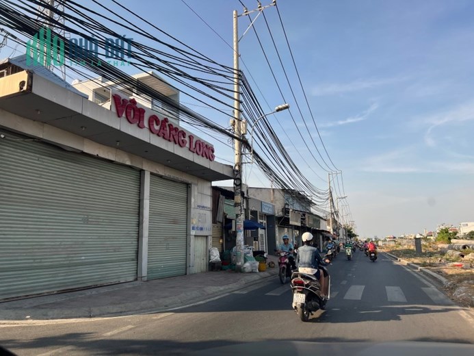 Cho thuê kho và nhà, diện tích sử dụng 700 m2 giá chỉ 50 triệu/tháng
. ngay Phú Định,Q8