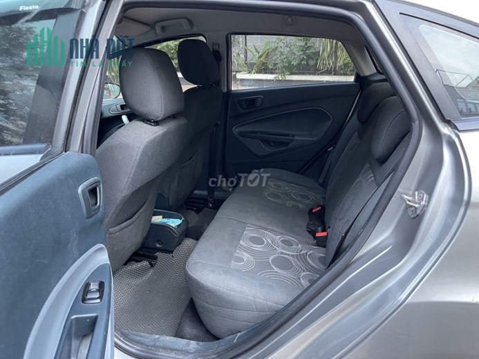 Bán xe Ford Fiesta 1.4MT 2011 màu xám Phường Tân Hưng, Quận 7, Tp Hồ Chí Minh