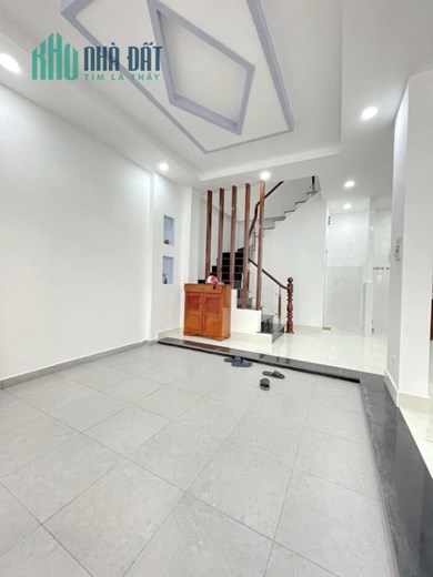 Nhà đẹp, ngang khủng 7m, 49m2, 2 tầng, Giá 5.79 Tỷ, Trần Xuân Soạn Quận 7