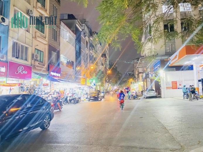 MẶT PHỐ PHAN VĂN TRƯỜNG - KINH DOANH SẦM UẤT - NHÀ ĐẸP - THANG MÁY - KHU ĐÔNG SINH VIÊN