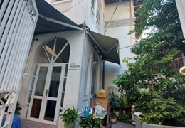 Cho thuê nhà quận 3 dt:7x20m trệt 1 lầu sân vườn giá 55 triệu