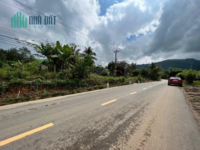 Bán Đất Dân mặt Tiền ĐƯờng Lớn Hương Lộ 62 ngã 3 thôn nước Nhĩ Gần Khu Công Nghiệp Sông Cầu