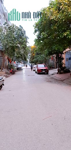 Chuyển nhà sang Biệt thự, chủ nhà nhờ bán Liền kề văn phú đã Hoàn thiện chỉ 9 tỉ