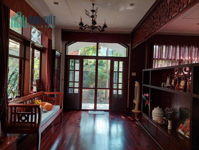 BIỆT THỰ NGAY KHU SÂN BAY TÂN SƠN NHẤT- ĐẲNG CẤP - VỊ TRÍ ĐẮC ĐỊA - 45 TỶ QUÁ RẺ CHO TÌNH YÊU NÀY