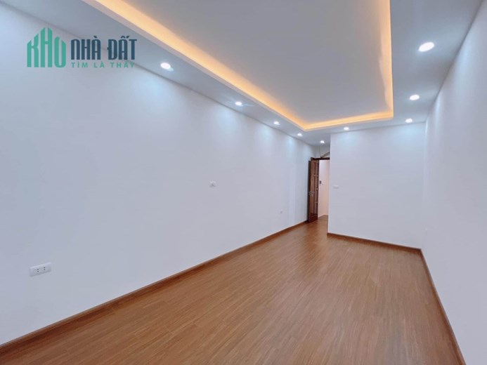 Siêu phẩm Bùi Xương Trạch DT33 5 tầng mt 3.5 giá 5.2 tỷ