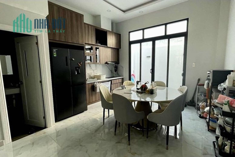 Chính Chủ Bán Gấp Nhà 3 Tầng – 97.5 m2 - Hòa Hưng - Quận 10, Nhỉnh 10 Tỷ - 0902934079