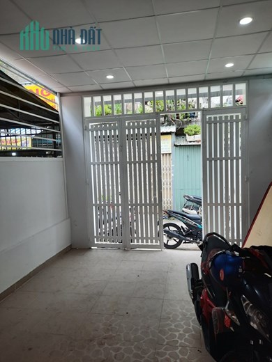 Cách Trường Chinh 50m. 4x23 4 tầng Tân Hưng Thuận Q12 6,6 tỷ