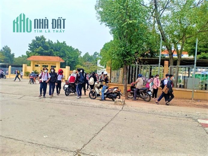 TÔI CHỦ BÁN GẤP 510m2 ĐẤT SÁT CHỢ.CÁCH TPHCM 30ph.TIỆN BUÔN BÁNTHỔ CƯ 100% NHỰA 1,2tỷ