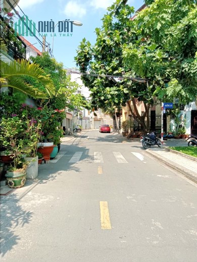 Nhà thuê nguyên căn Mt đường 66 P Tân Phong Q7 - 13 Triệu