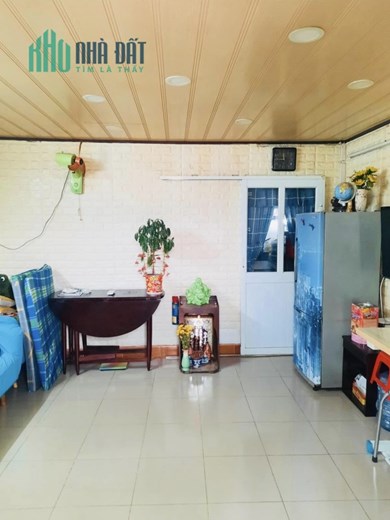 Bán Nhà 2 Tầng, Hẻm Xe Hơi, 26m2, Lạc Long Quân, Quận 11, Ngay Đầm Sen.
