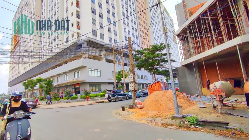 TÔI CHỦ BÁN GẤP 423m2 ĐẤT TCƯ 100%,CỔNG CHÀO BÌNH DƯƠNG,SHR,TIỆN KDOANH ĐƯỜNG NHỰA 1 tỷ 650