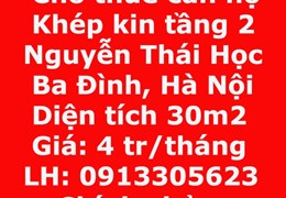 Cho thuê căn hộ khép kin tầng 2 phố Nguyễn Thái Học, gần Cửa Nam.
