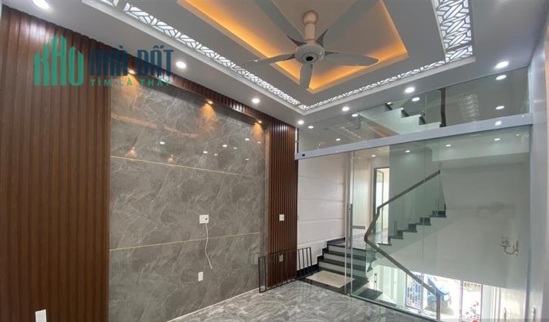 Bán nhà xây mới độc lập, 55m x 4 tầng, mặt ngõ thông, ô.tô đỗ cửa 24h, GIÁ 4.4 tỉ tại Văn Cao -