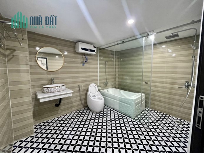 Bán nhà ngõ cực nông 98 Đình Đông, diện tích 45m x 3.5 tầng mới đẹp GIÁ 2.48 tỉ