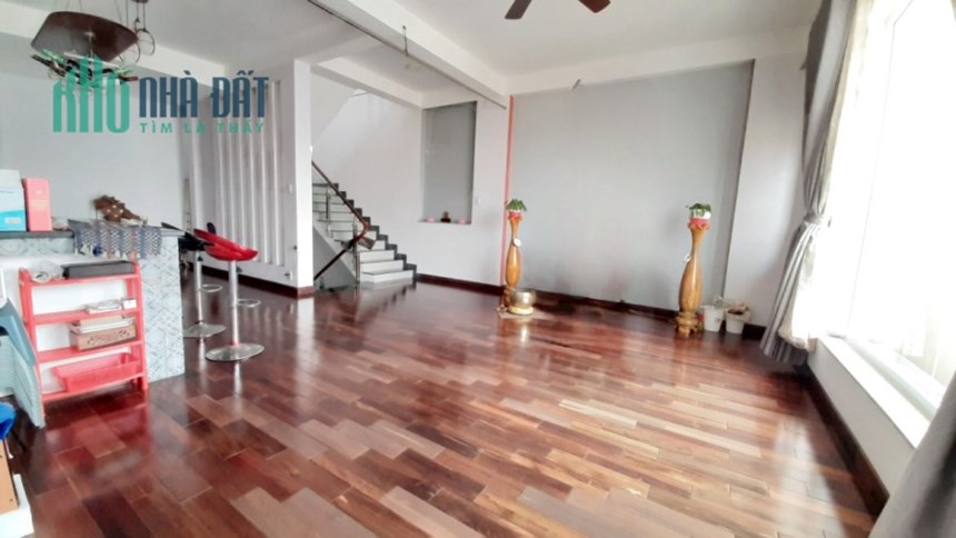 Nhà 5 tầng hẻm ôtô đường Bùi Minh Trực P5Q8. Giá 7,5 tỷ bớt lộc.