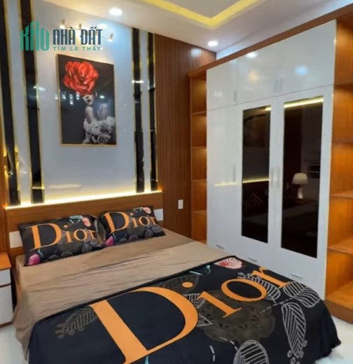 NHÀ 5 TẦNG, ĐÔNG NGẠC, DIỆN TÍCH 40M2, MT 3,2M, GIÁ 4.1 TỶ.