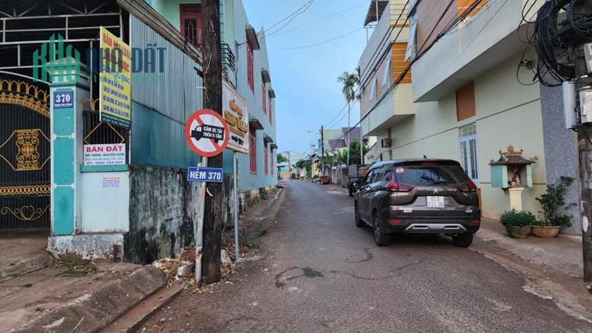 Chính chủ ngộp cần bán nhà Phạm Văn Đồng, Pleilku, Gia Lai. Rộng rãi, gần bệnh viện 211 có thể ở,