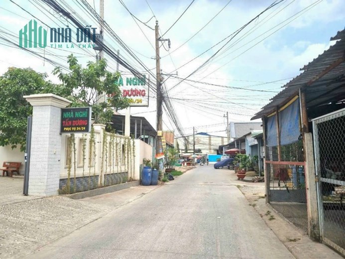ngang 9,5 x30m= giá 2ty650,đất Đức Hòa Đông,ấp 5,chủ ngộp tiền bán gấp