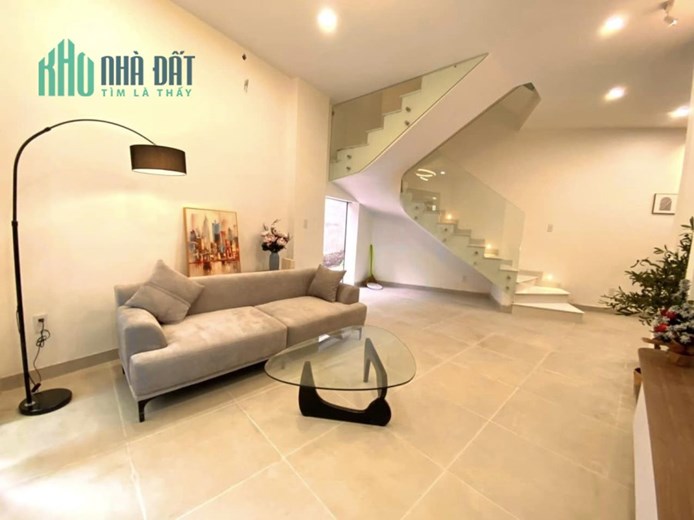 Bán nhà lô góc 3 mặt thoáng, Trích Sài 43m2 x4Tầng, full Nội Thất, giá 4.98 tỷ 0969693855