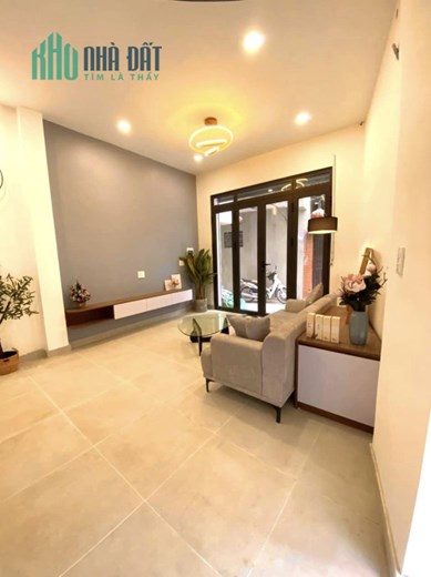 Bán nhà lô góc 3 mặt thoáng, Trích Sài 43m2 x4Tầng, full Nội Thất, giá 4.98 tỷ 0969693855