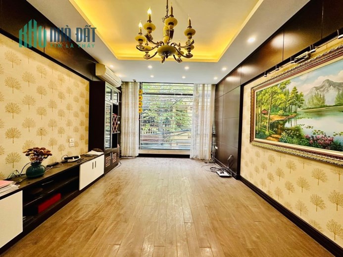 Bán nhà Cầu giấy , nhà phố Trần Quốc Hoàn PHÂN LÔ - Ô TÔ tránh _ KINH DOANH