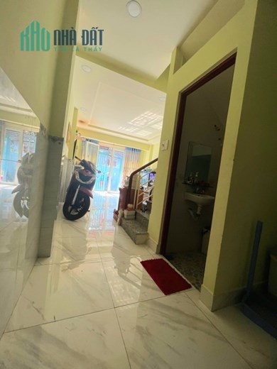 Nhà đẹp 2 tầng HXH 5m thông  sát Lũy Bán Bích Tân Phú chỉ 3 tỷ nhỉnh