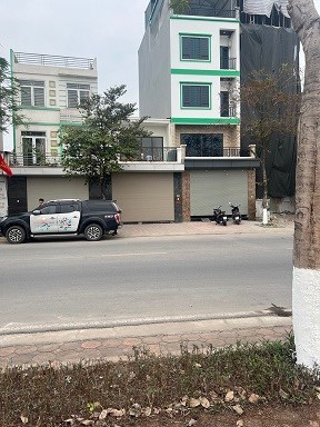 Cho thuê nhà 3 nguyên căn mặt tiền đường Phúc Lợi, Long Biên, Hà Nội